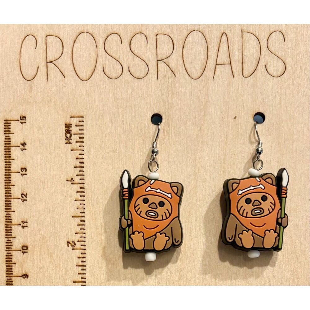 Focal Bead Earrings - Ewok - BE144